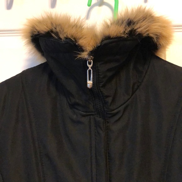 Black puffer jacket with fur coat S/M - Picture 5 of 5